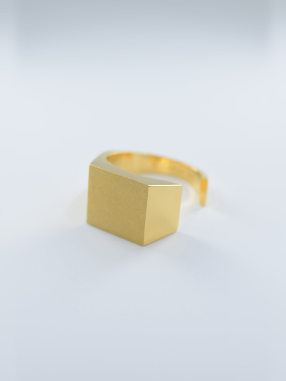 Intent Loss Signet Ring (K18) #10–#12(US)