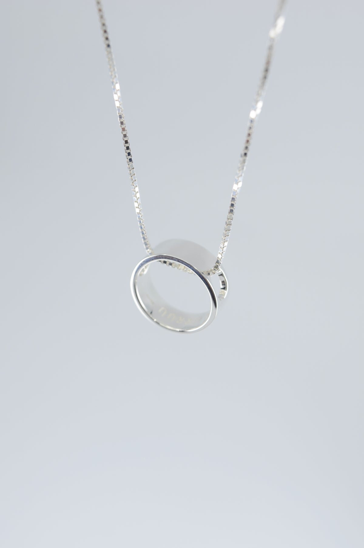 SILVER OPEN ENDED Circle Necklace