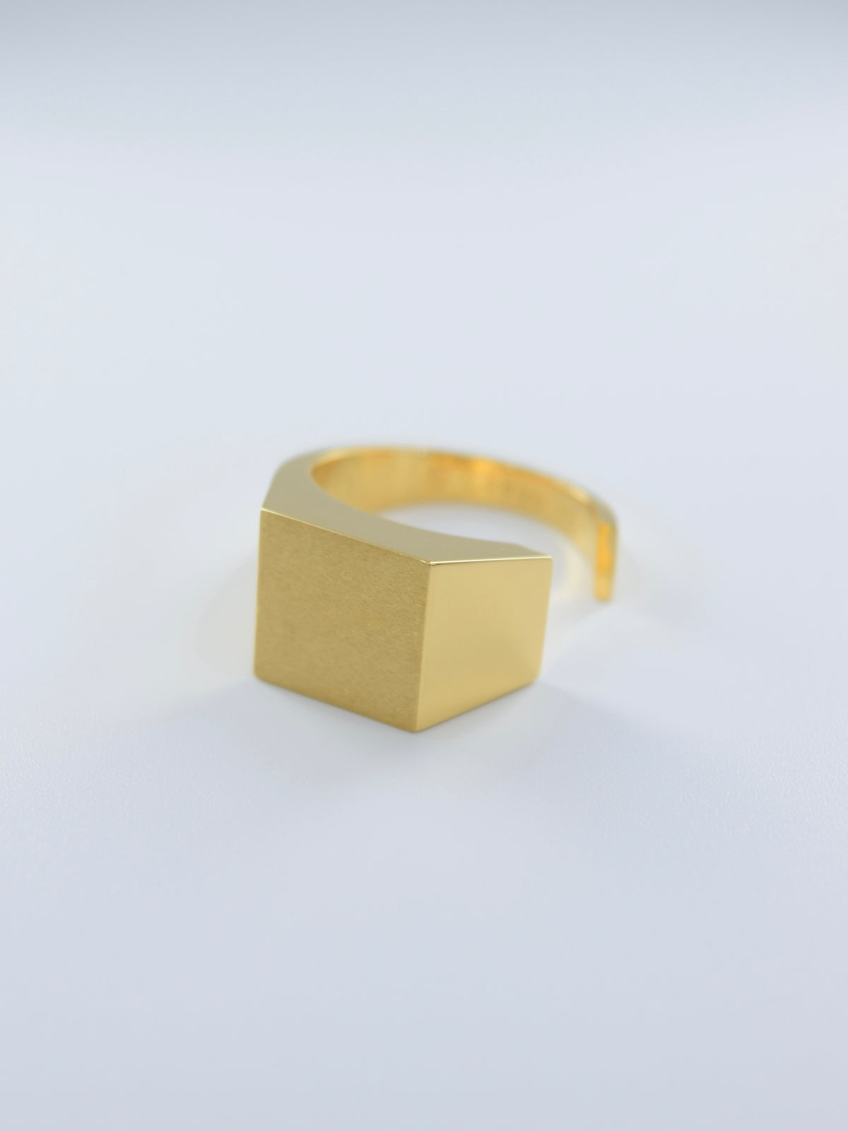 18K Gold Intent Loss Signet Ring - JP Size #9-15