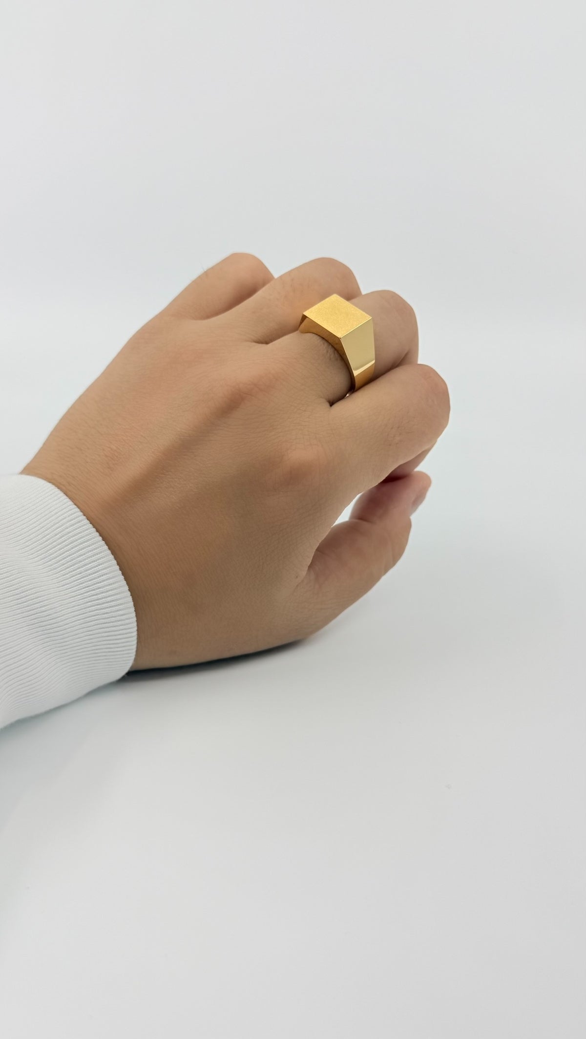 Intent Loss Signet Ring (K18) #10–#12(US)