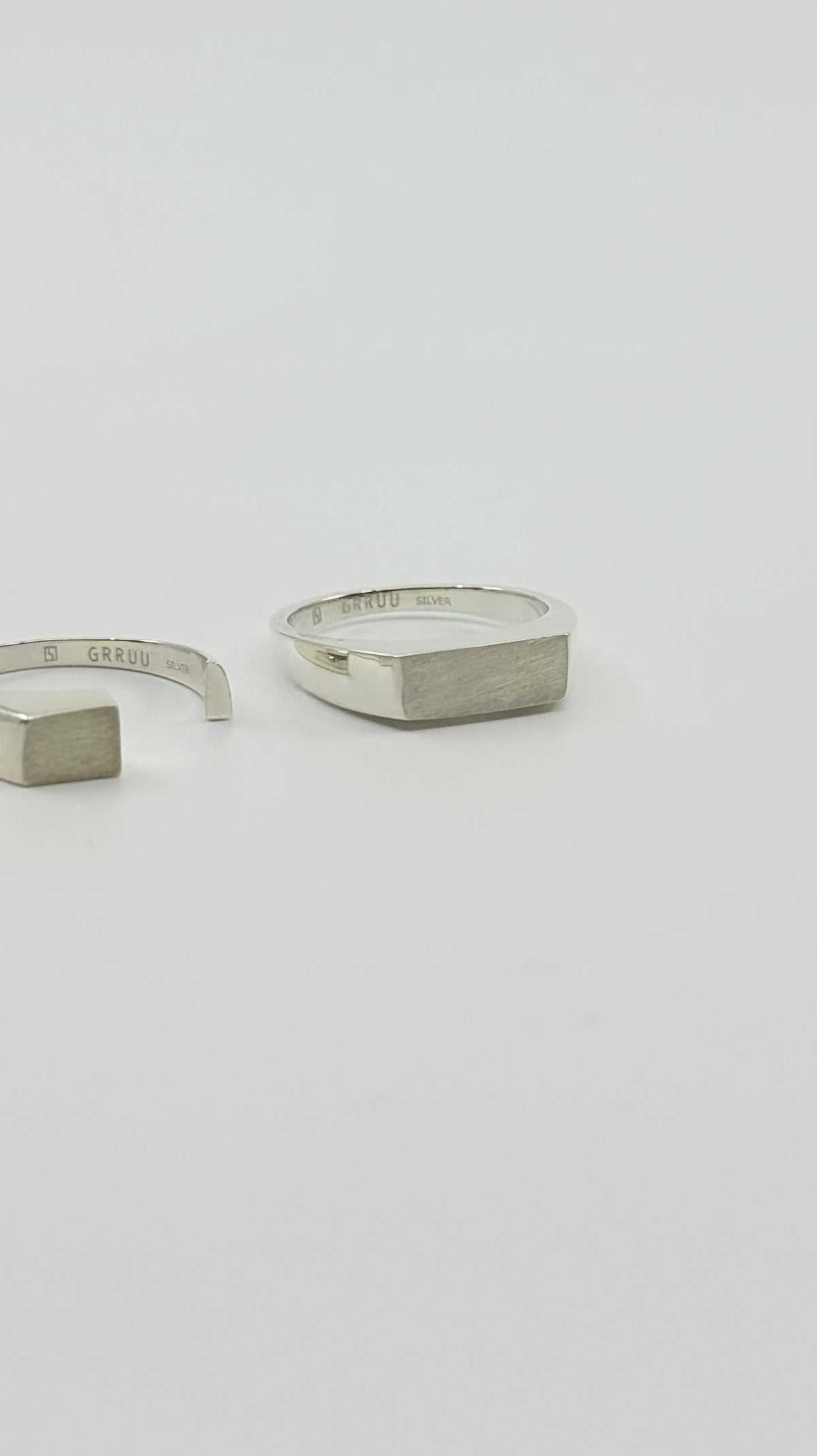 Intent Loss Signet Ring 50/100 (silver) #5–#8(US)