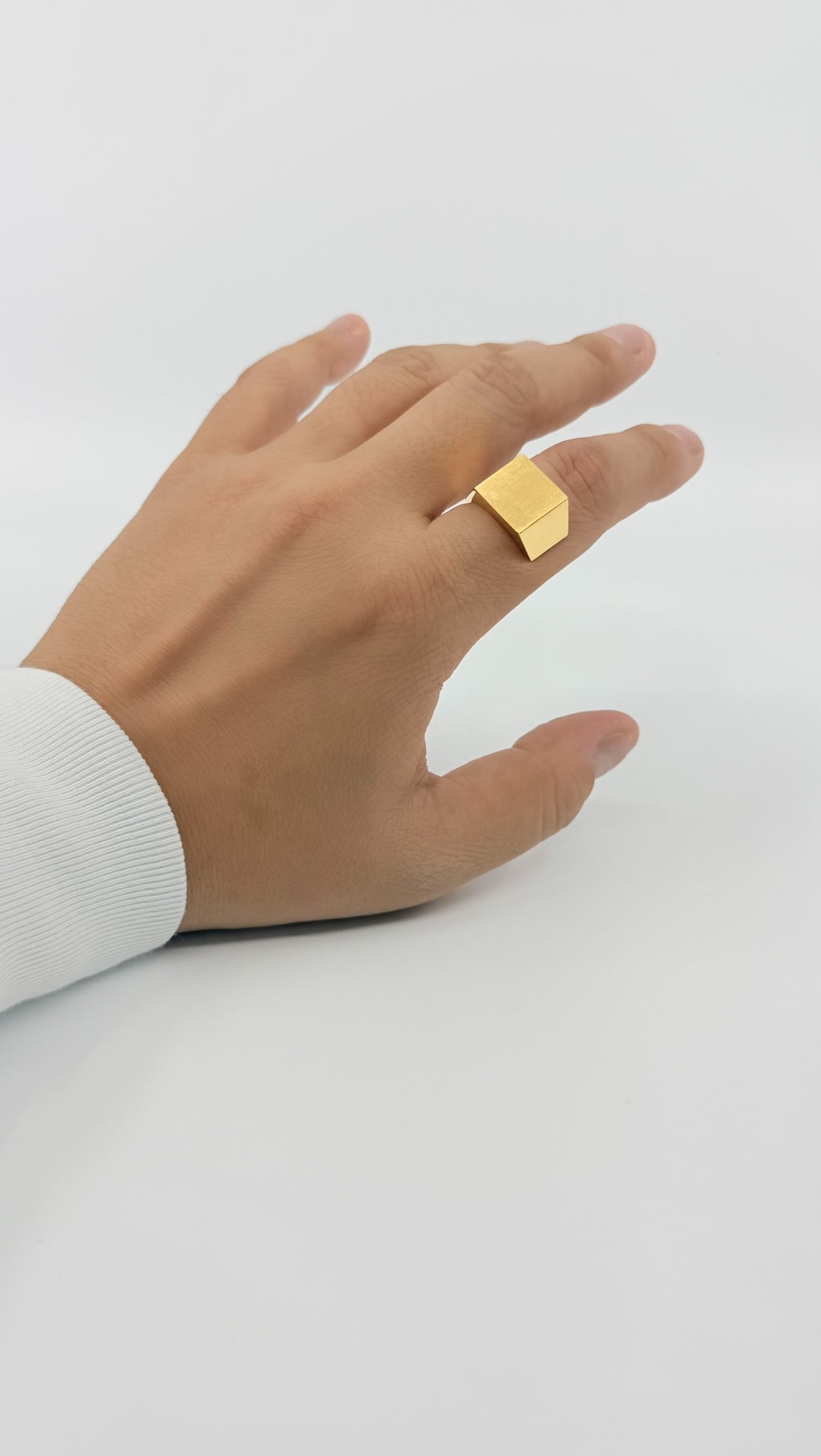 18K Gold Intent Loss Signet Ring - JP Size #21-25