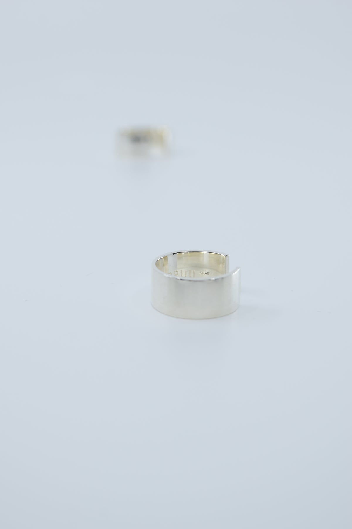 Intent Loss Flat Wide Ring (silver)  #5–#8（US）