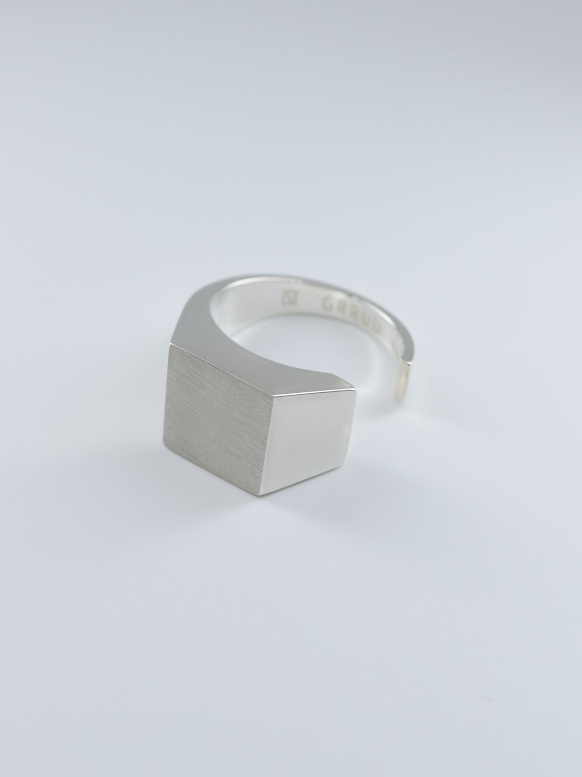 SILVER Intent Loss Signet Ring - JP Size #9-15