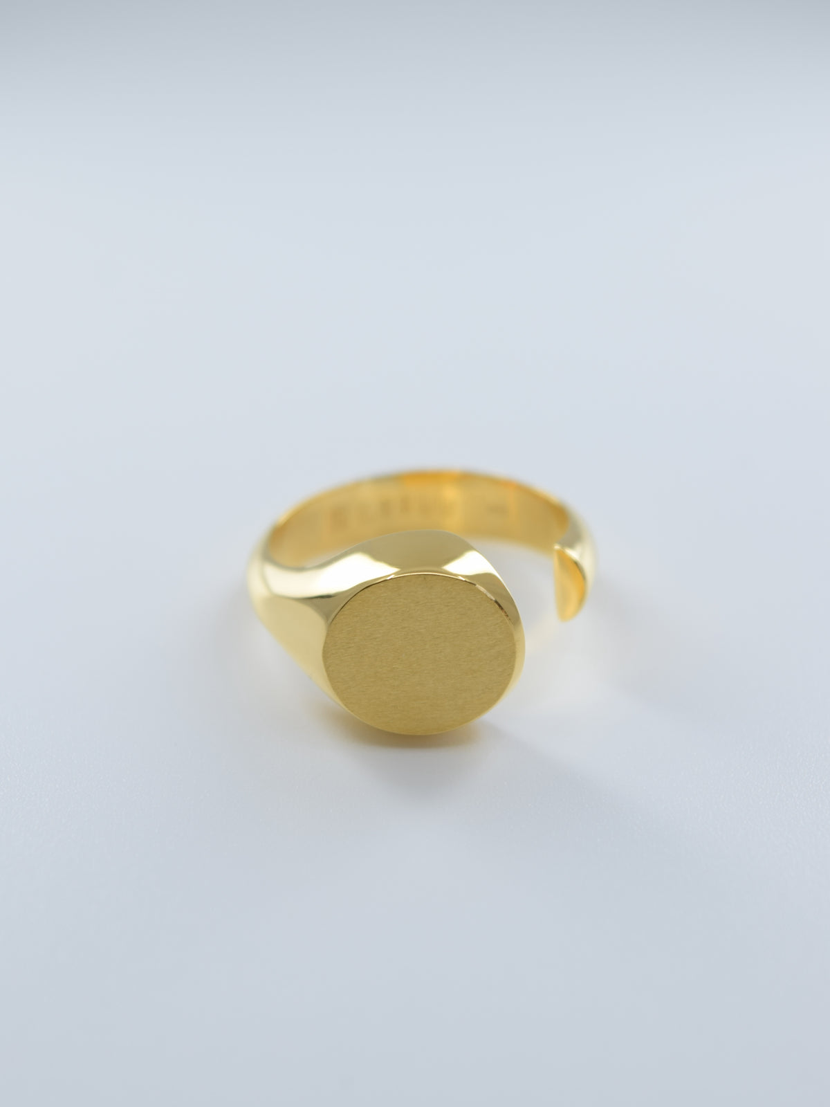 18K Gold Intent Loss Circle Signet Ring - JP Size #9-15