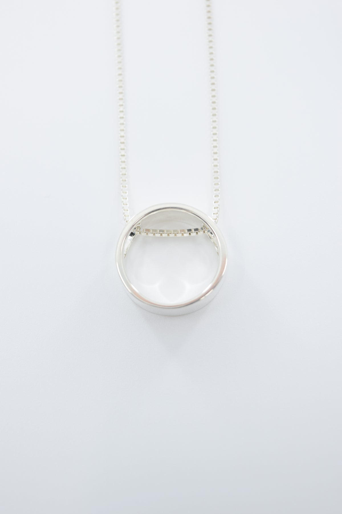 SILVER OPEN ENDED Circle Necklace