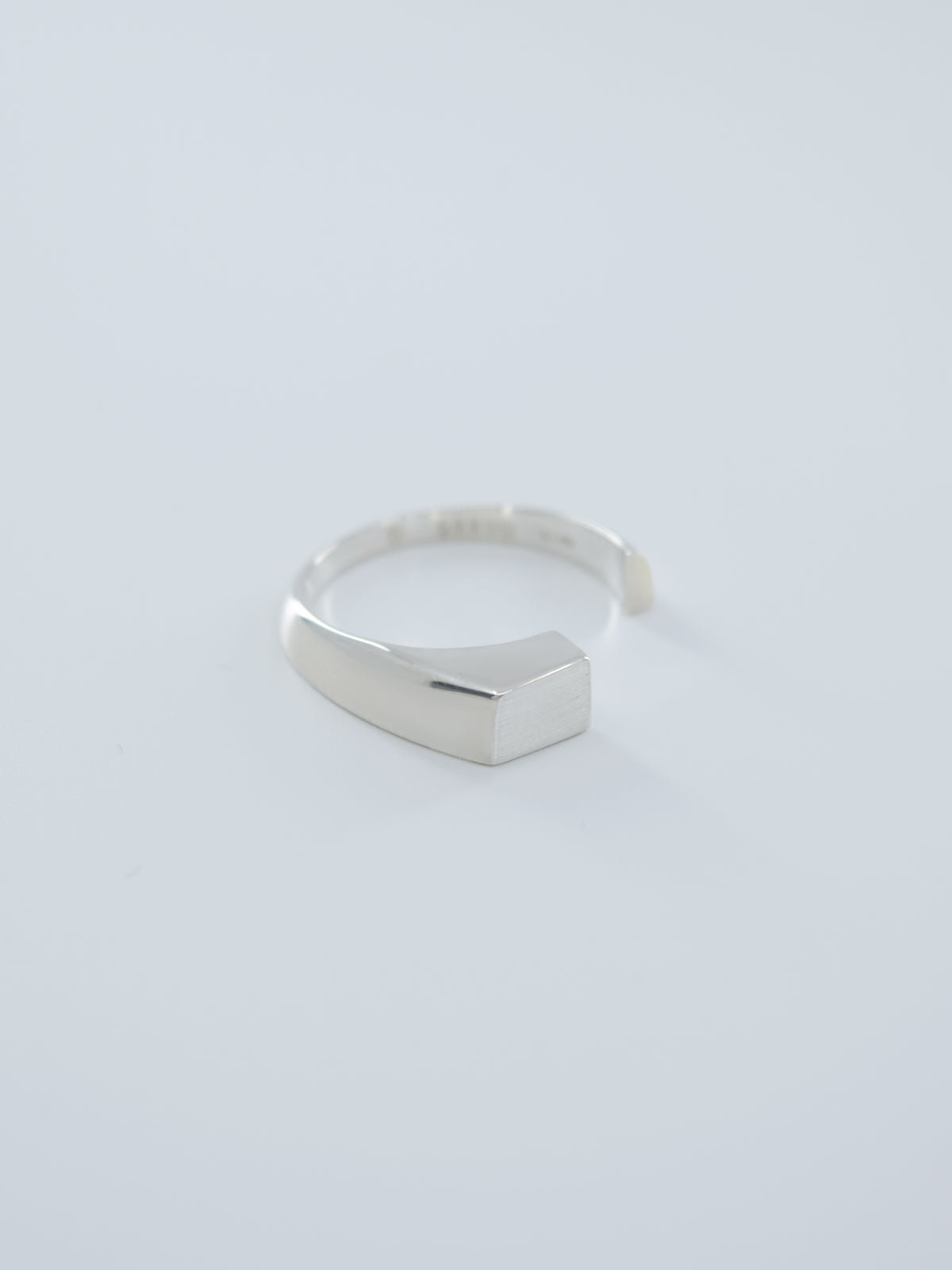 Intent Loss Signet Ring 25/100 (silver)  #5–#8（US）